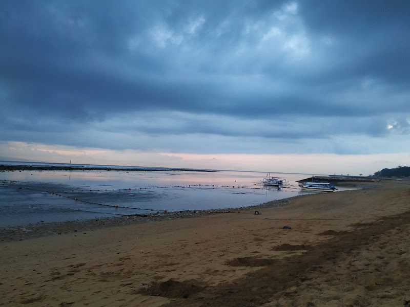 sindhu beach sanur balicom