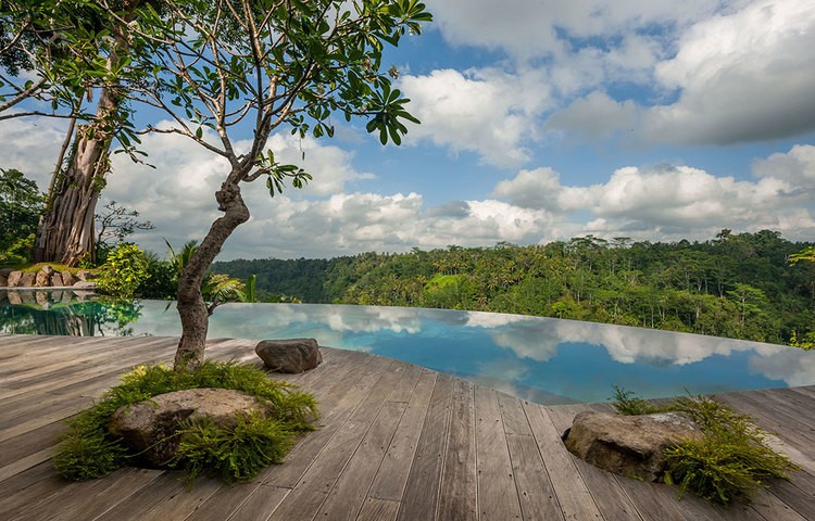 Hartland Estate Pool View 750